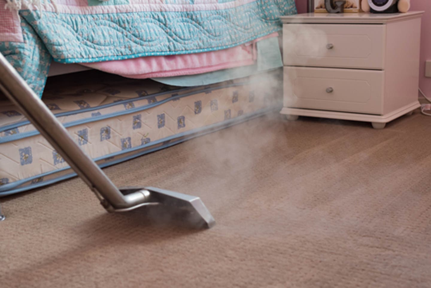 When it comes to professional carpet cleaning, should you steam or shampoo your carpet?