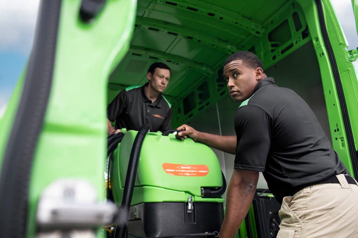 2 men unloading a cleaning machine out of SERVPRO truck
SERV1444 Three Year usage. Limited to Internal use at corporate on digital, social and website, with three yea print usage beginning 10/1/2021